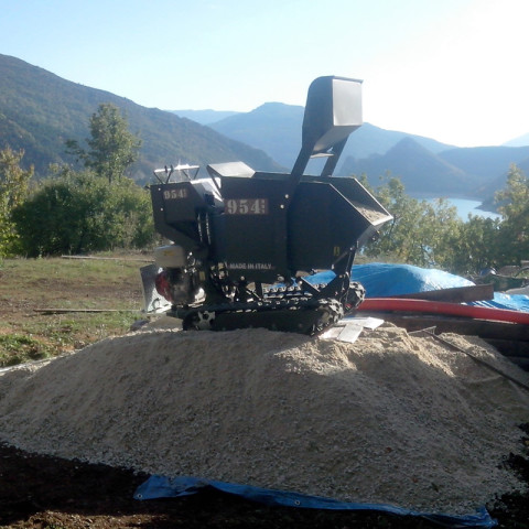 Minitransporteur à chenilles avec dumper et pelle autochargeuse