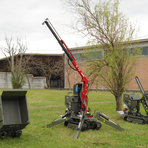 Mini-Raupentransporter mit Absetzkran M50 und 4 hydraulischen Stützfüßen